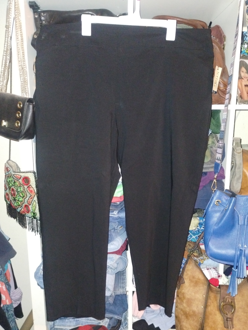 Terra & Sky Plus Size Black Ankle Pull-On Pants. 3X Petite - Picture 2 of 11